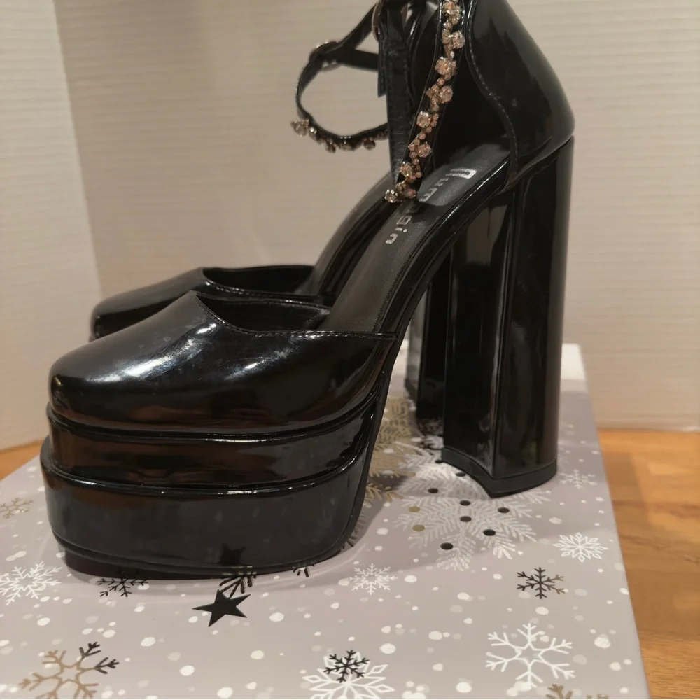 Numagin Black Platform Heels with Rhinestone Strap sz 37.5  or US‎ 7
